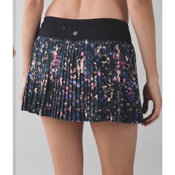 MSRP $108 Pleat To Street II Size & Floral Backdrop ~ SAME DAY SHIP or NEXT DAY - Picture 1 of 10